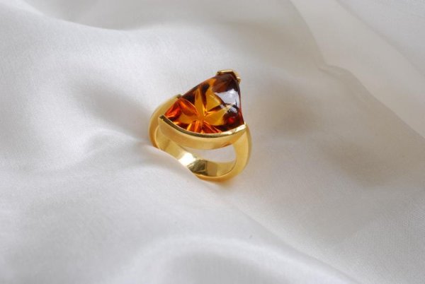 Schmuckring in 750/- Gelbgold