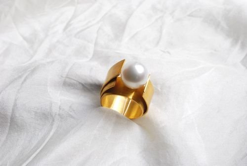 Goldring mit Südsee-Perle