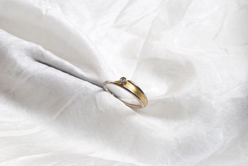 Ring in Gold mit Brillant