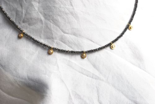 Schwarze Diamantkette mit 5 Brillanten