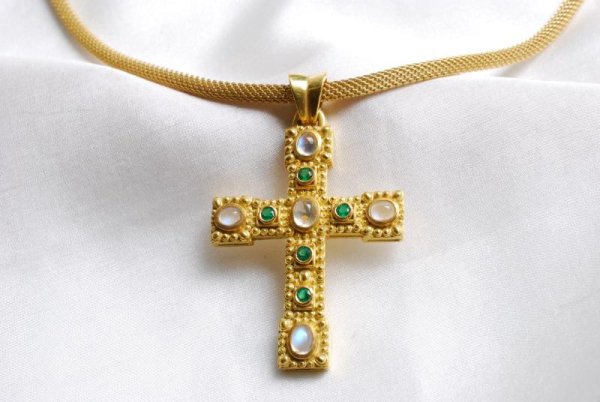 Bernwardkreuz in Gelbgold