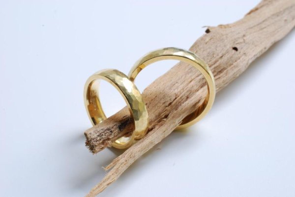 Trauringe in 750/- Gelbgold