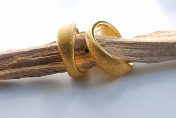 Trauringe in 750/- Gelbgold