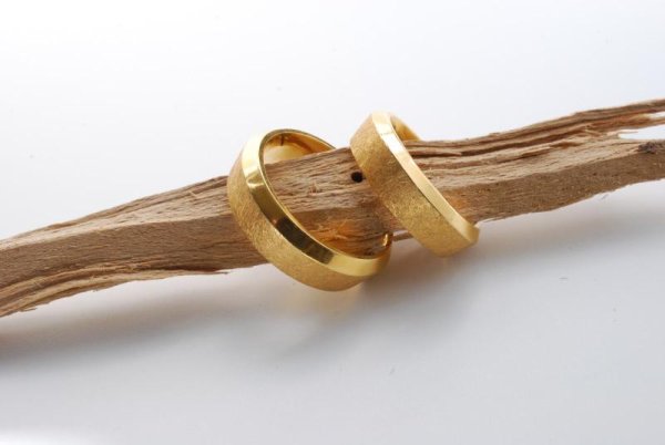 Trauringe in 750/- Gelbgold