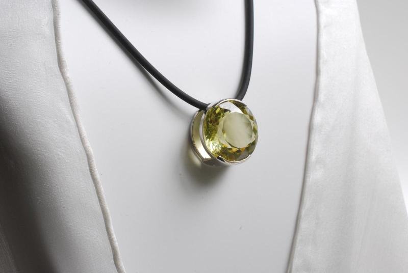 Citrinanhänger in 750 Weißgold