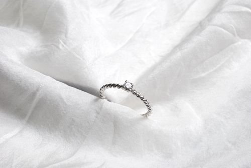 Kordelring mit Brillant