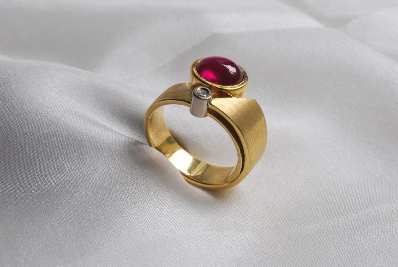 Schmuckring in 750/- Gelbgold