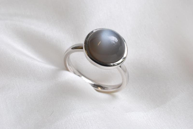 Schmuckring in 750/- Weißgold